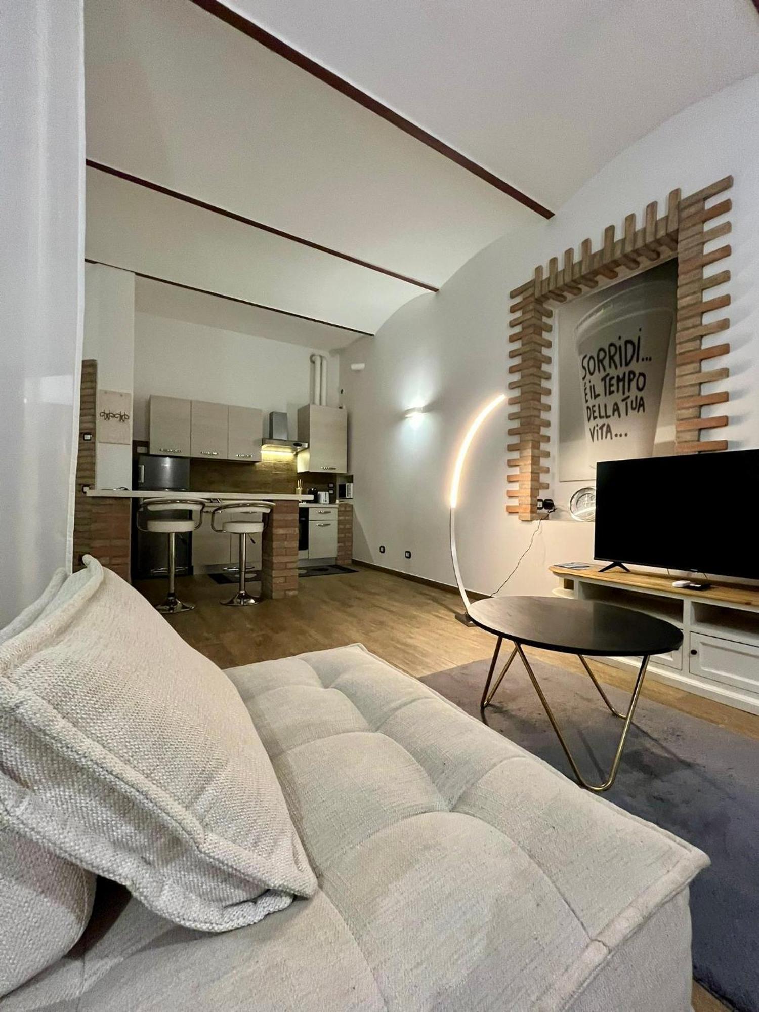Residenza Corrado By Almanova Residenze Apartamento Mântua Exterior foto