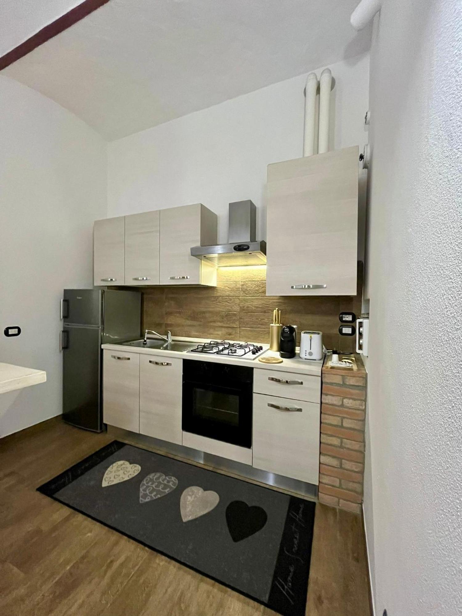 Residenza Corrado By Almanova Residenze Apartamento Mântua Exterior foto